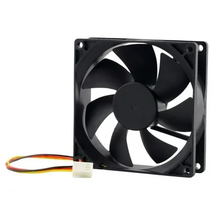  92mm Fan: 3-Pin Fan Connector  