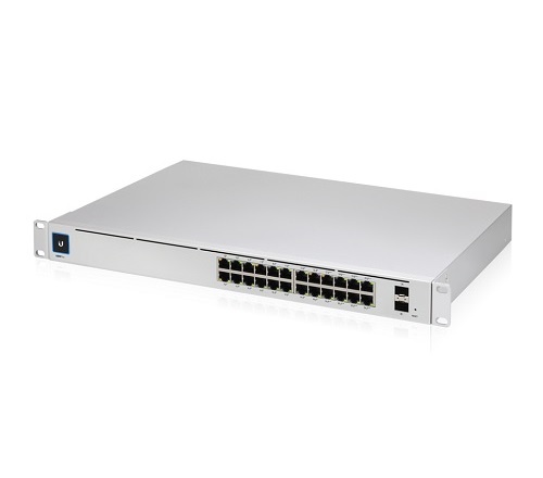  UniFi 24 port Managed Gigabit Layer2 and Layer3 switch with auto-sensing 802.3at PoE+ and 802.3bt PoE (450W) - Touch Display  